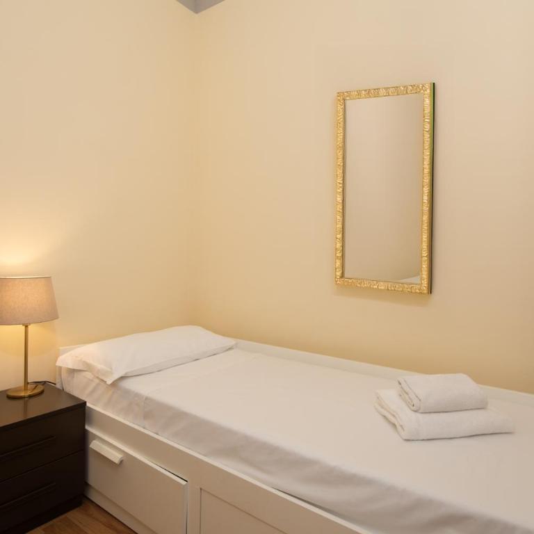 Cavalleggeri Palace - Three-Bedroom Apartment - 14