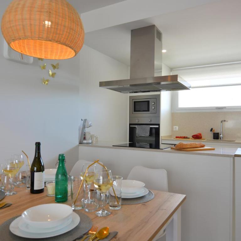 Marina Real Apartments by NRAS - Apartment with Pool View - 41