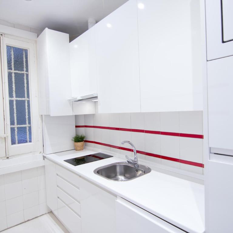AmazINN Places Embajadores V - Studio-Apartment - 7