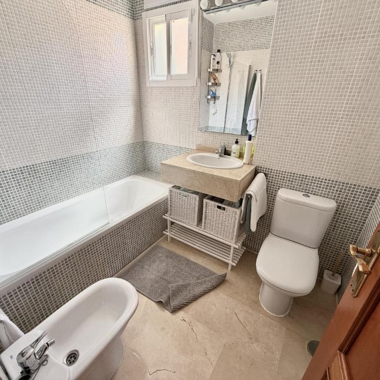 Ático con piscina en Benalmádena - Apartamento - 9