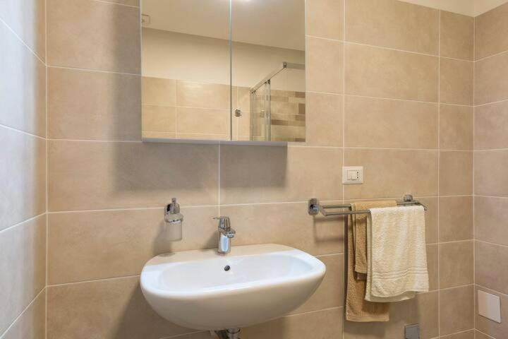 Residence Via Bellinzona - Appartamento con 1 Camera da Letto - 8