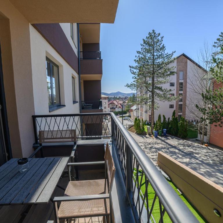 Zlatiborske terase Spa&Wellness - Apartment mit 1 Schlafzimmer, Terrasse und Aussicht auf die Straße - 5