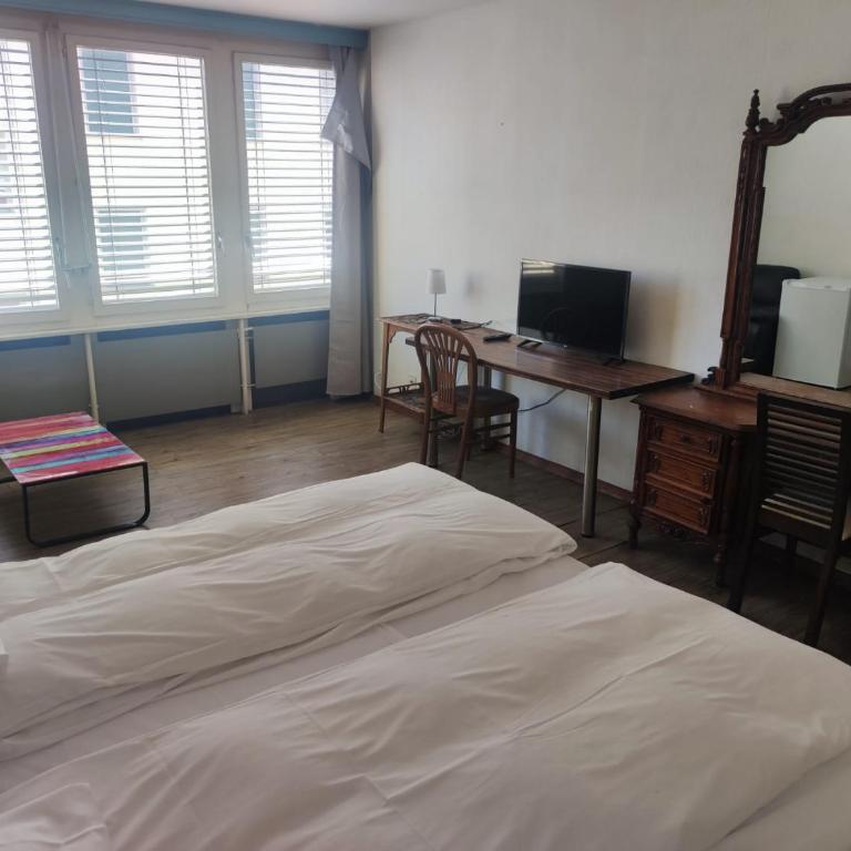 Hôtel Balzac - Grande Chambre Double - 1