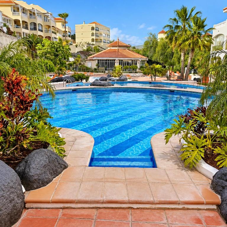 Golf Park Sunny Cozy Penthouse near the Ocean with large double terraces, fiber WIFI, 3 pools, NEW bbq South Tenerife - Apartamento con terraza - 26