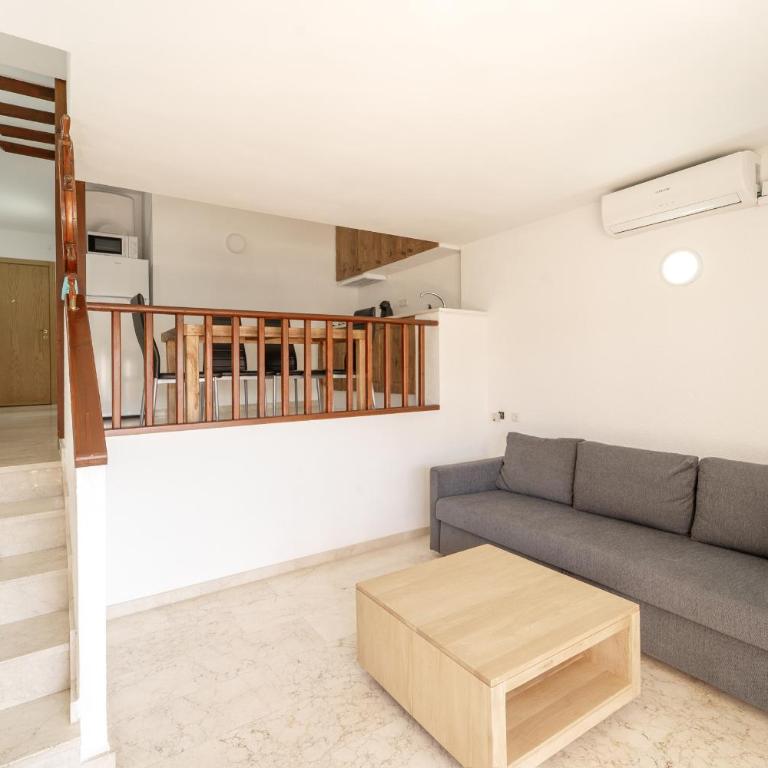 WELCS APARTAMENTO 454 EMP con vistas al canal - Apartamento con vistas y balcón - 2