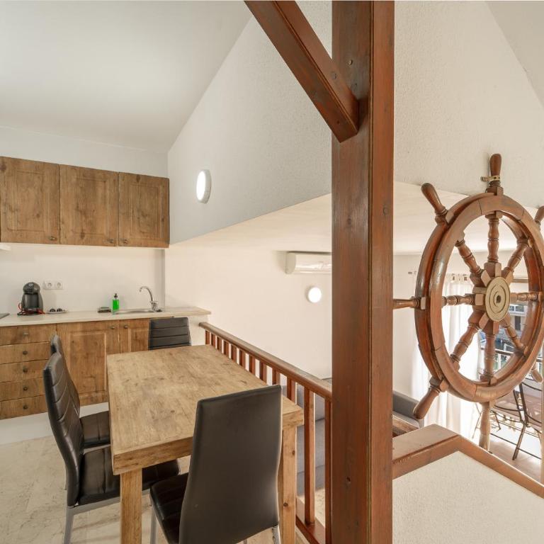 WELCS APARTAMENTO 454 EMP con vistas al canal - Apartamento con vistas y balcón - 13