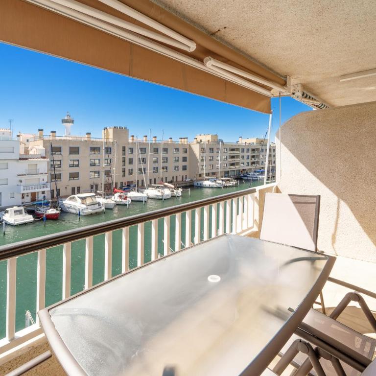 WELCS APARTAMENTO 454 EMP con vistas al canal - Apartamento con vistas y balcón - 23