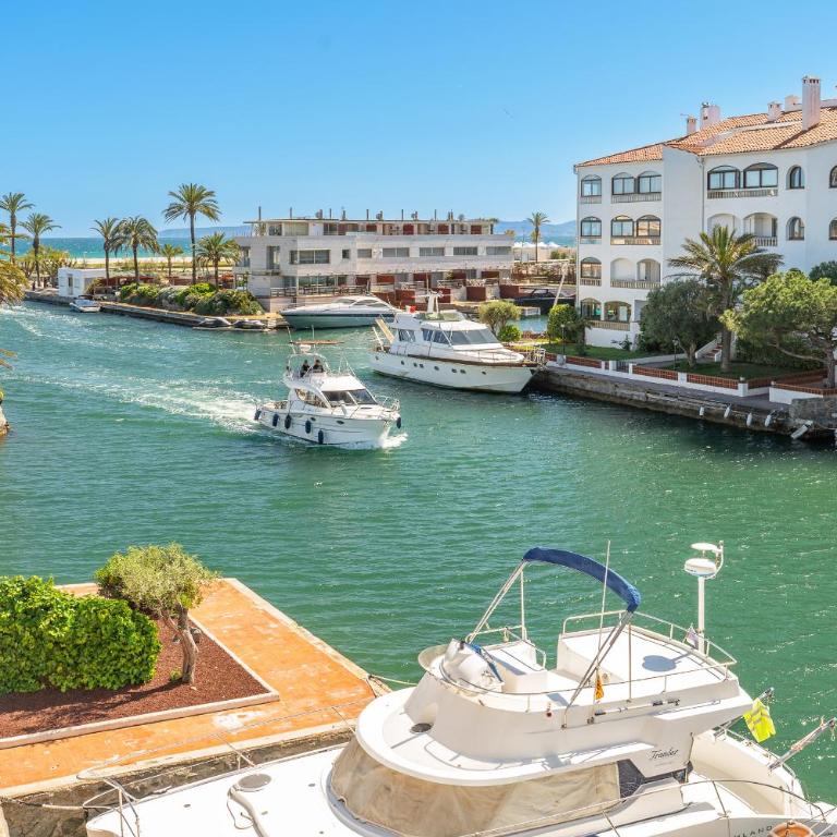 WELCS APARTAMENTO 454 EMP con vistas al canal - Apartamento con vistas y balcón - 25
