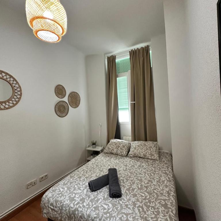 Fernan Gonzalez Street, Private rooms - Standard Doppelzimmer mit Gemeinschaftsbad - 2