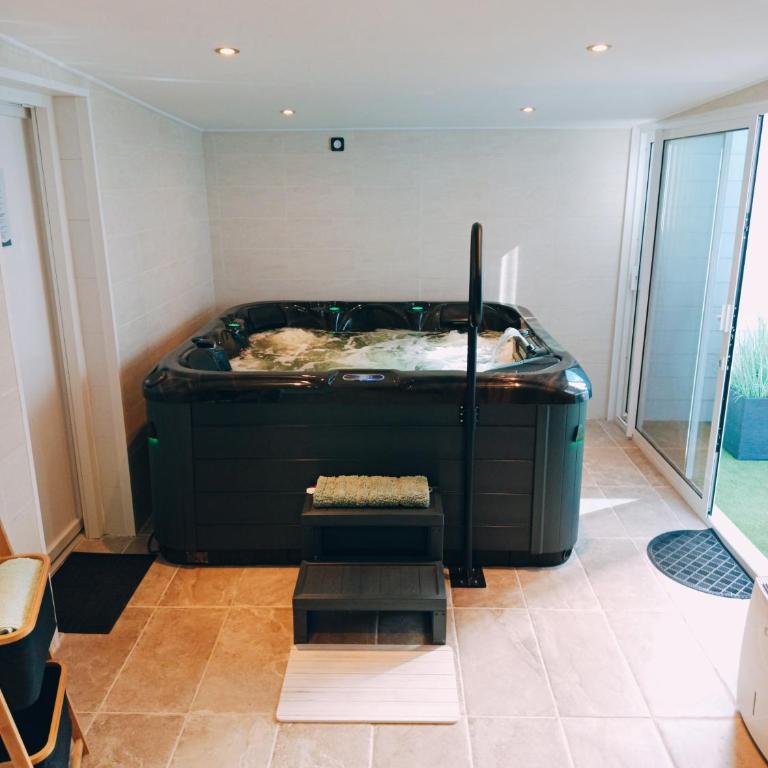 I - 3-Star Apt I Walk to Beach & Town I Paid Extras Spa, Garage & Breakfast - Appartamento con 1 Camera da Letto con Vista - 6