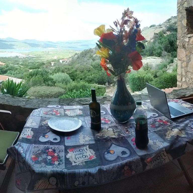 Sardinia Rent - Appartamento con 2 Camere da Letto, Terrazza e Vista Mare - 6