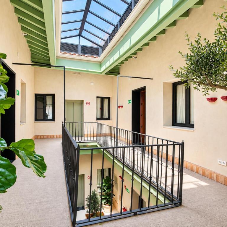 Eva Recommends Casa Alameda de Hércules - Apartamento de 2 dormitorios - 1