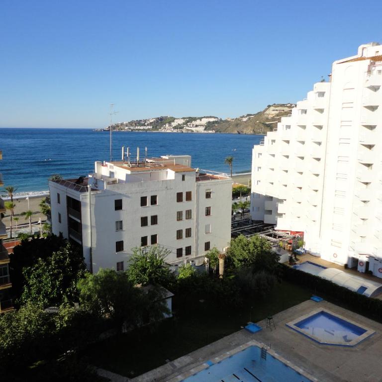 MARAVILLOSAS VISTAS AL MAR con piscina - Apartamento de 2 dormitorios - 1