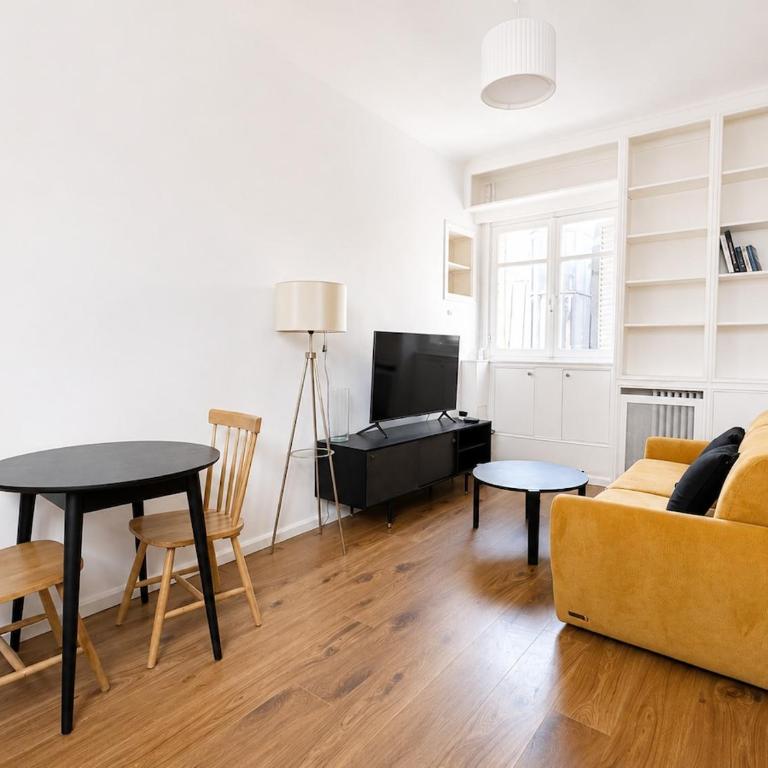 Very nice and cozy 4P apartment, Parc Monceau, Paris 8th arrondissement - Appartement 1 Chambre - 3