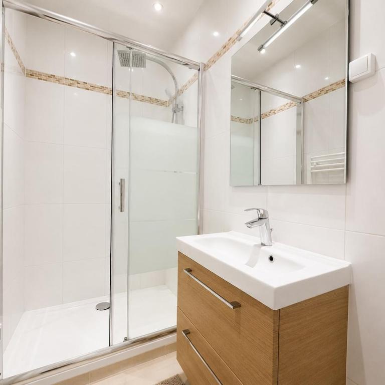 Very nice and cozy 4P apartment, Parc Monceau, Paris 8th arrondissement - Appartement 1 Chambre - 6