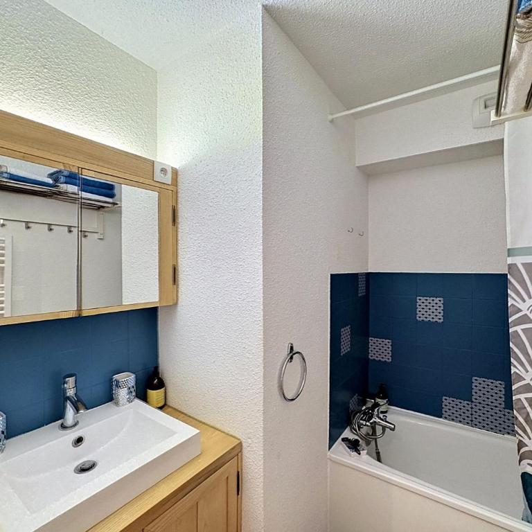Beau 2 pièces rénové 4 pers, 3 flocons Or, parking gratuit - Apartamento de 1 dormitorio - 11