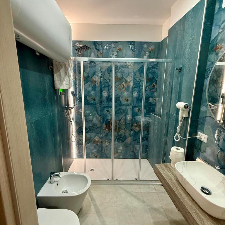 B&B Into Palermo Rooms vicino al teatro Massimo - Camera Quadrupla Classic - 17
