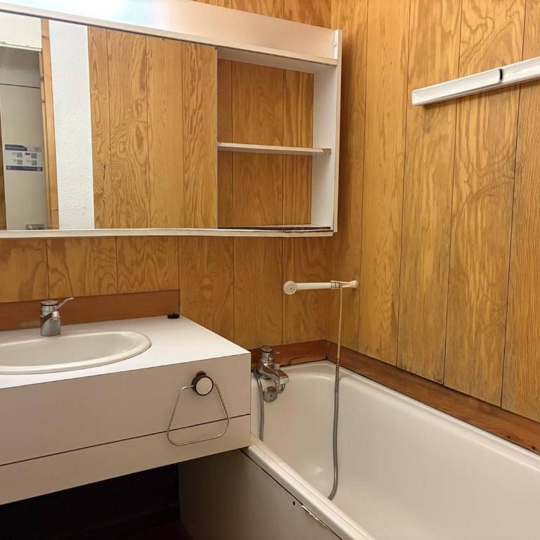 Charmant appartement à Méribel avec balcon et accès direct aux pistes - Appartement 1 Chambre - 12