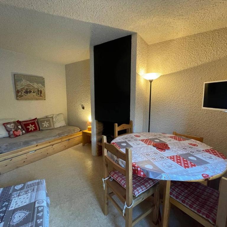 2 pièces au centre de Valmorel, proche commerces et remontées mécaniques - Appartement 1 Chambre - 3