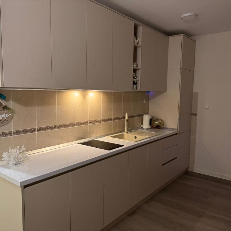 Bez korali Budva - Apartman sa 1 Spavaćom Sobom - 5