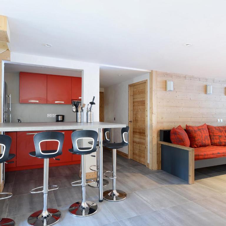 Grand appartement rénové pour 15 pers. · Proche pistes · Espace bien-être - Five-Bedroom Apartment - 15