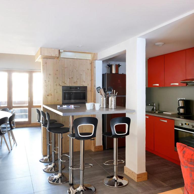 Grand appartement rénové pour 15 pers. · Proche pistes · Espace bien-être - Five-Bedroom Apartment - 19