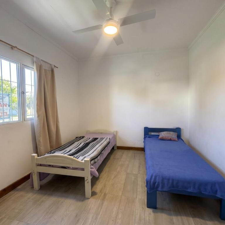 Gran patio y quincho enorme para grandes asados - Two-Bedroom House - 19