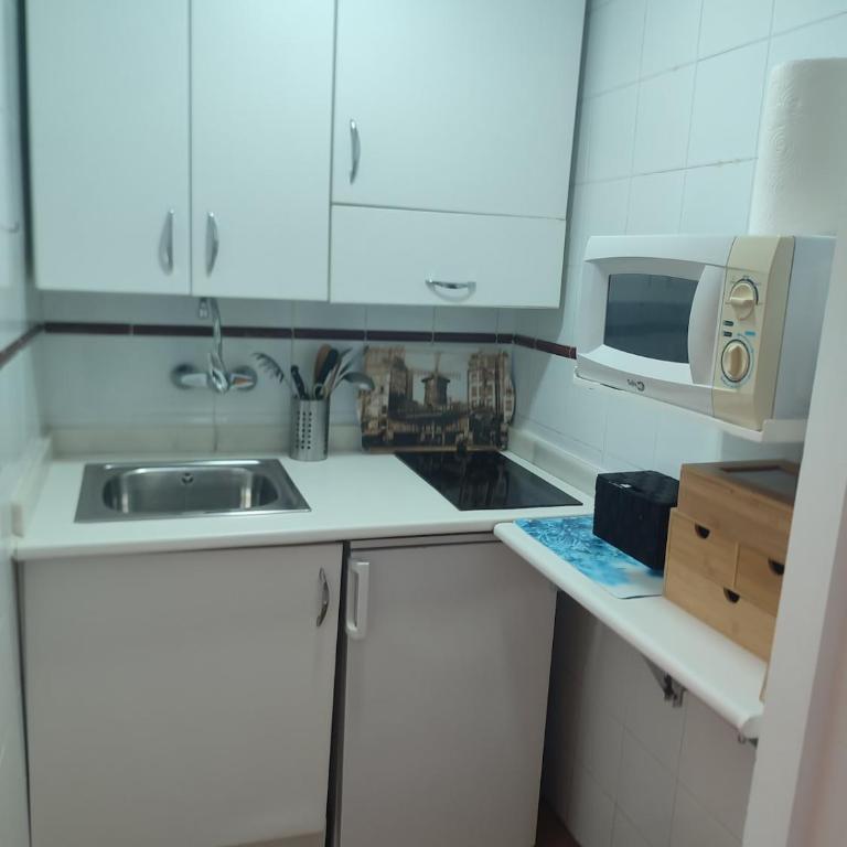 Apartamento estudio cerca de todo - Apartamento de 1 dormitorio - 4