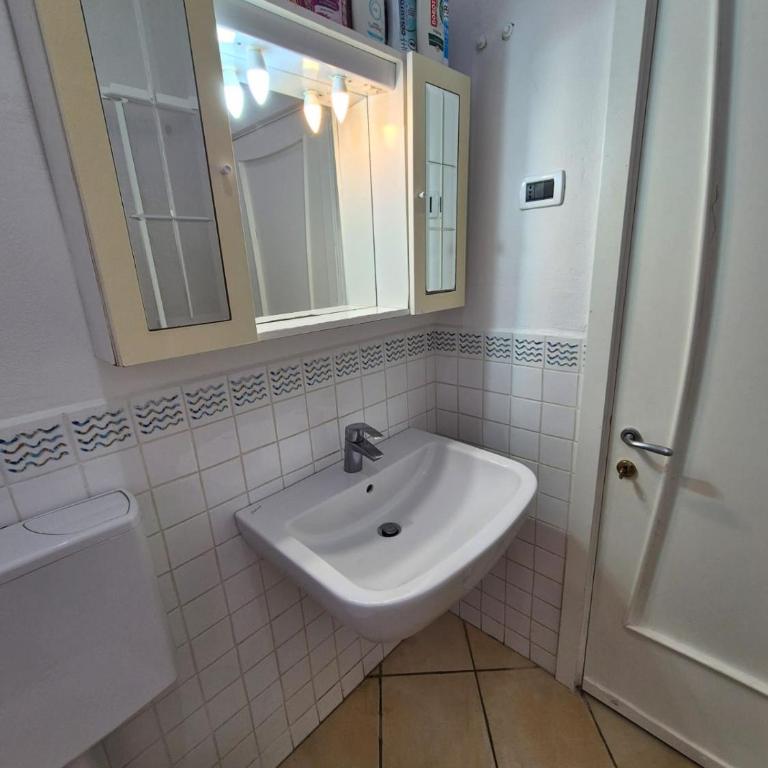 Verde al mare - Two-Bedroom Apartment with Terrace - 10