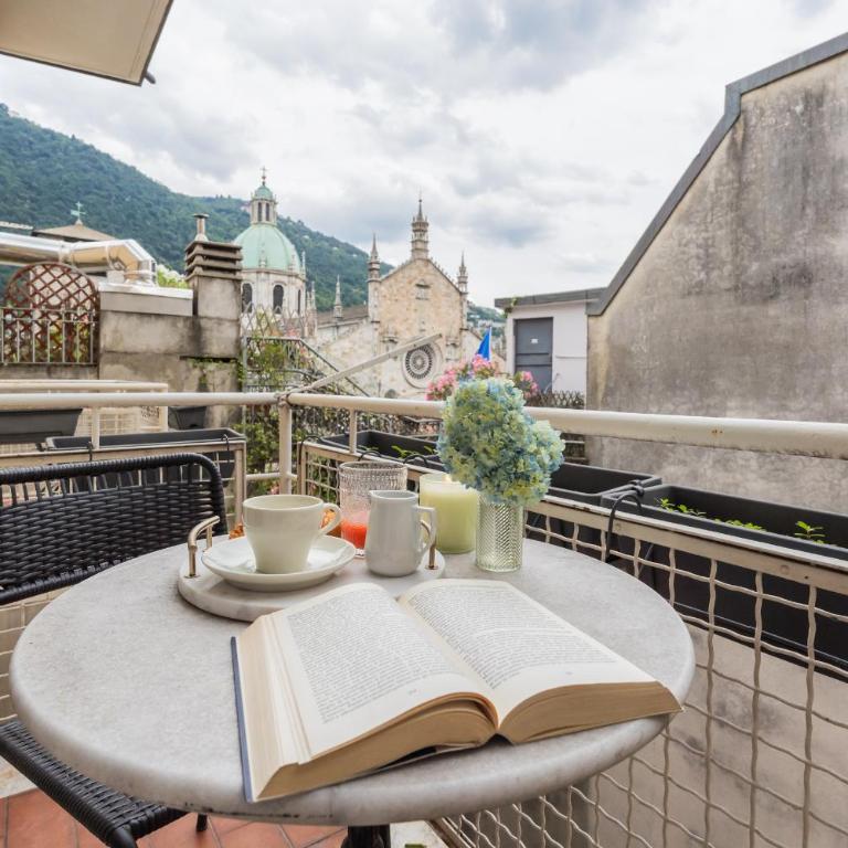 Duomo View Balconies by Rent All Como - Apartamento - 5