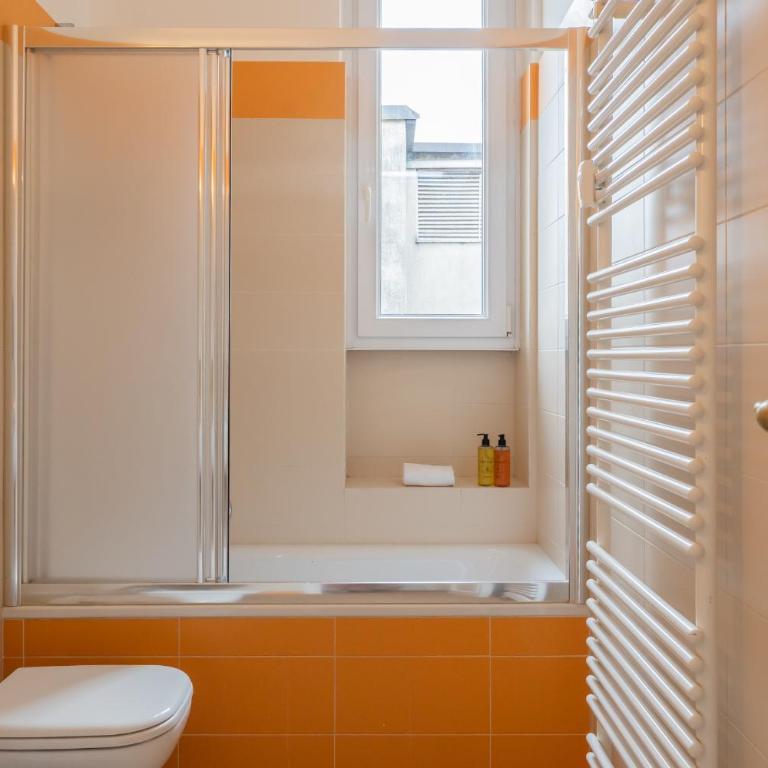 Duomo View Balconies by Rent All Como - Apartamento - 25