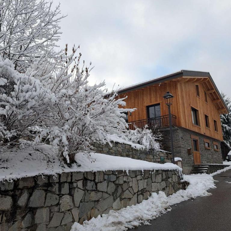 Chalet spacieux aux Allues, 12 pers., sauna, terrasse - Three-Bedroom Chalet - 25