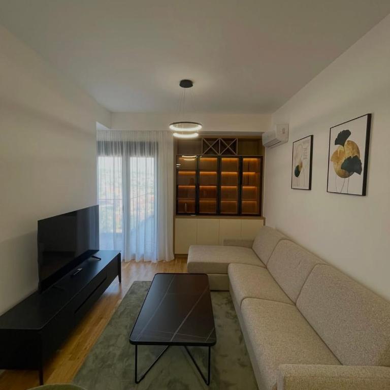 Delux Apartmani Dadi Plaza - Deluxe Apartment mit Balkon und 2 Schlafzimmern - 3