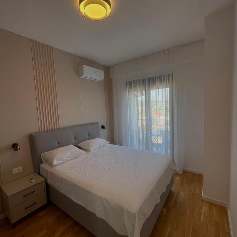 Delux Apartmani Dadi Plaza - Deluxe Apartment mit Balkon und 2 Schlafzimmern - 7