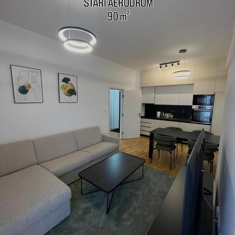 Delux Apartmani Dadi Plaza - Deluxe Apartment mit Balkon und 2 Schlafzimmern - 1