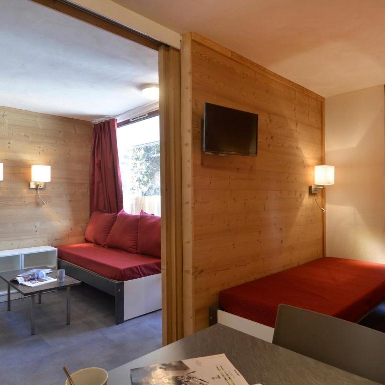 Studio rénové avec balcon, proche des pistes, cuisine équipée, animaux admis - Monolocale - 10