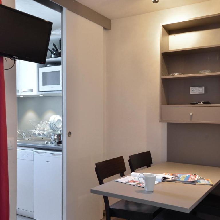 Studio Divisible Rénové au Pied des Pistes avec Balcon et Animaux Admis - Monolocale - 17