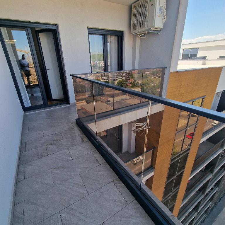 Delux Apartmani Dadi Plaza - Deluxe Apartment mit Balkon und 2 Schlafzimmern - 14