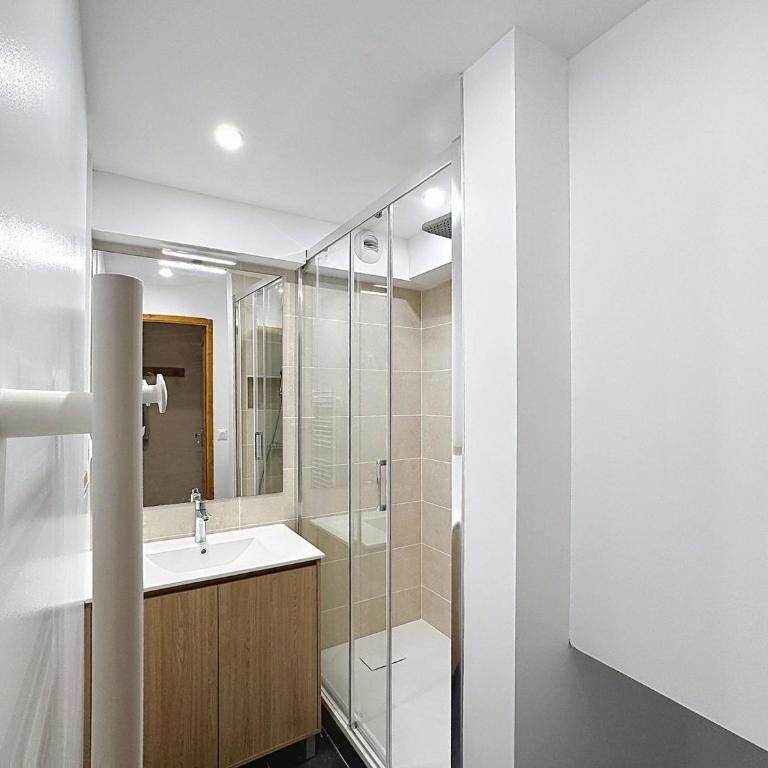 Appartement cosy 3 pièces, proche pistes, idéal pour 6 personnes à Les Menuires - Appartement 2 Chambres - 10