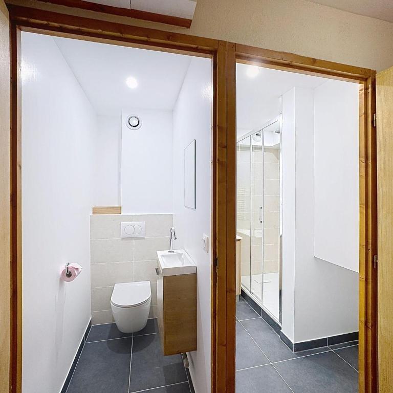 Appartement cosy 3 pièces, proche pistes, idéal pour 6 personnes à Les Menuires - Appartement 2 Chambres - 12