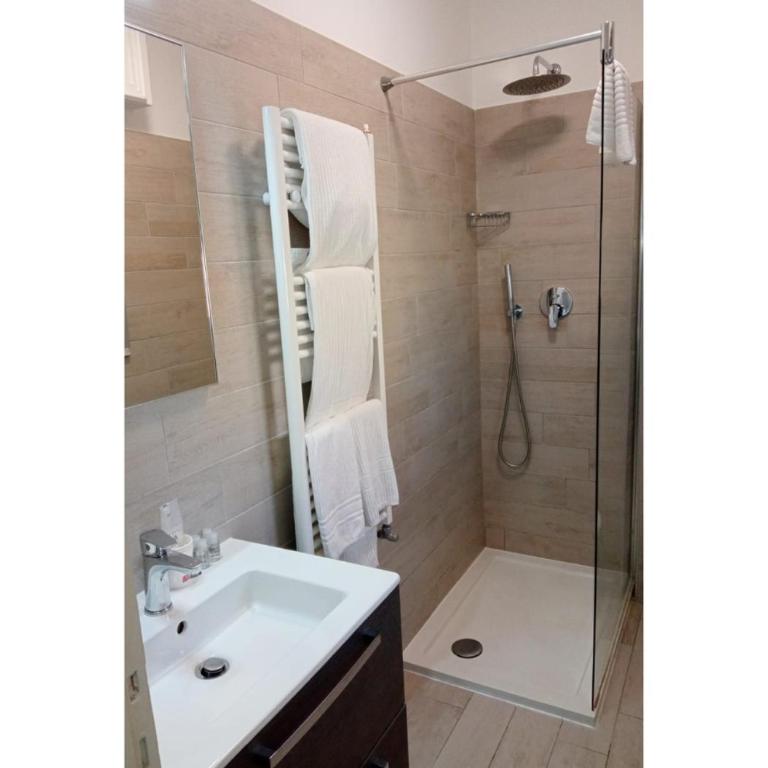 Hôtel Le Dauphin - Chambre Double - Côté Montagne - 6