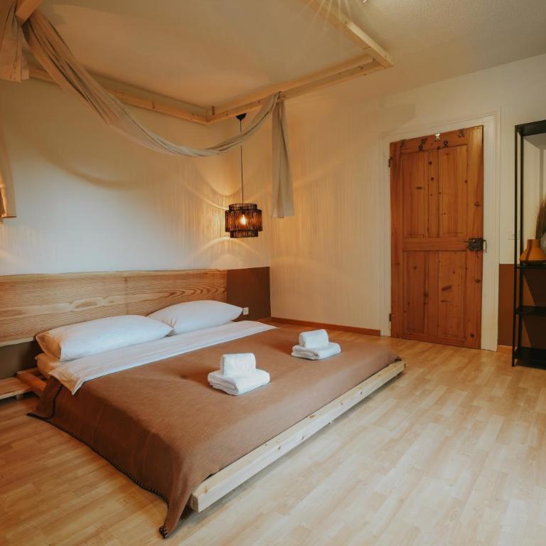Edis Apartment 2 In the heart of Interlaken - Two-Bedroom Apartment - 1