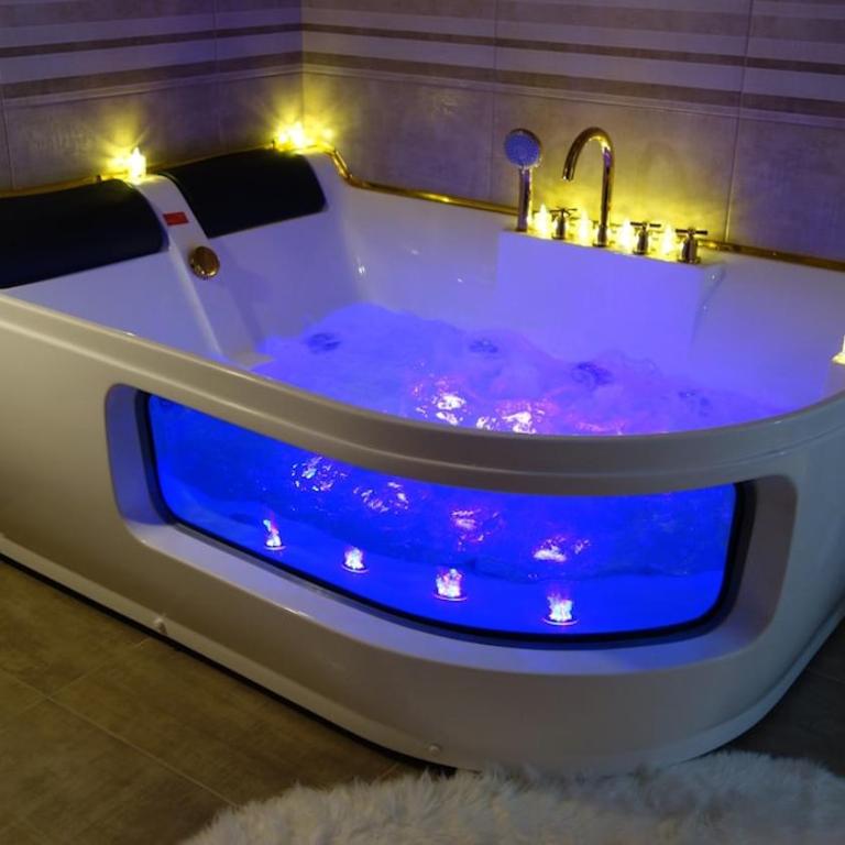 Oak Luxury Jacuzzi Suite - Apartment mit 1 Schlafzimmer - 8