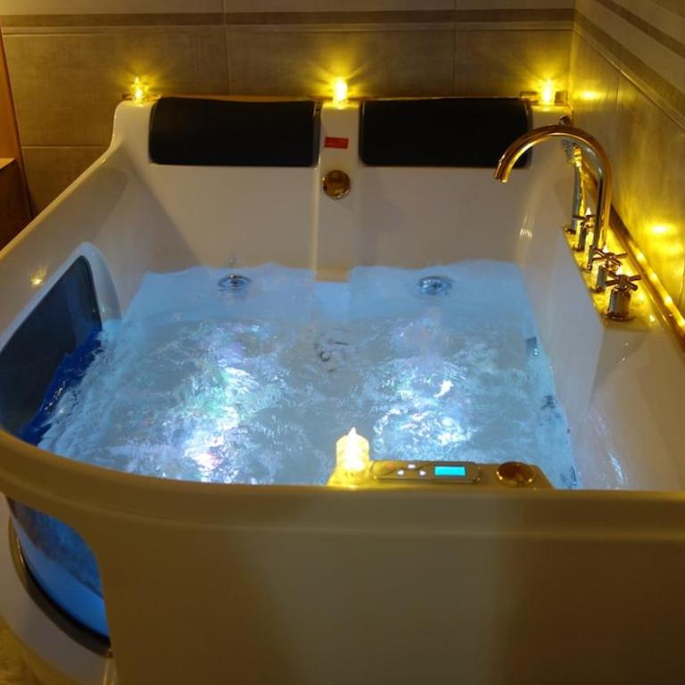 Oak Luxury Jacuzzi Suite - Apartment mit 1 Schlafzimmer - 15