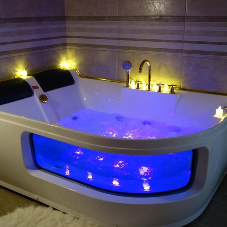 Oak Luxury Jacuzzi Suite - Apartment mit 1 Schlafzimmer - 28