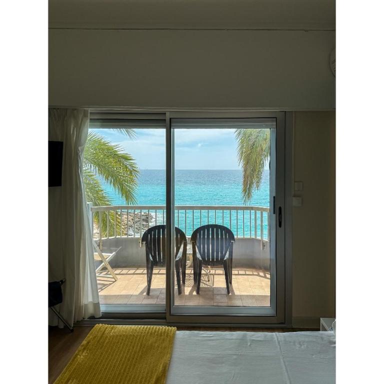 Hôtel Le Dauphin - Chambre Double ou Lits Jumeaux avec Balcon - Vue sur Mer - 5
