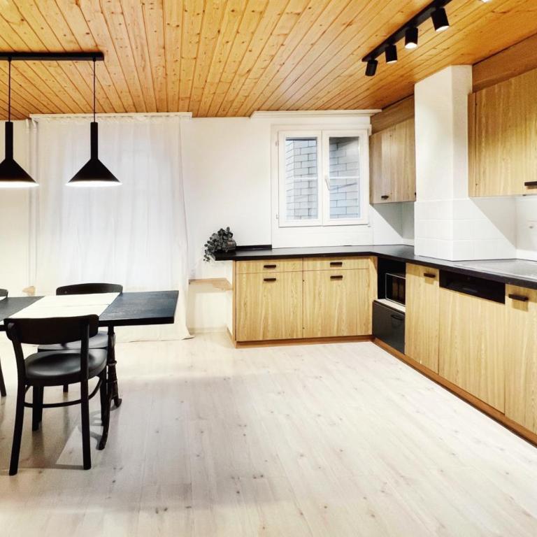 Edis Apartment 2 In the heart of Interlaken - Two-Bedroom Apartment - 12