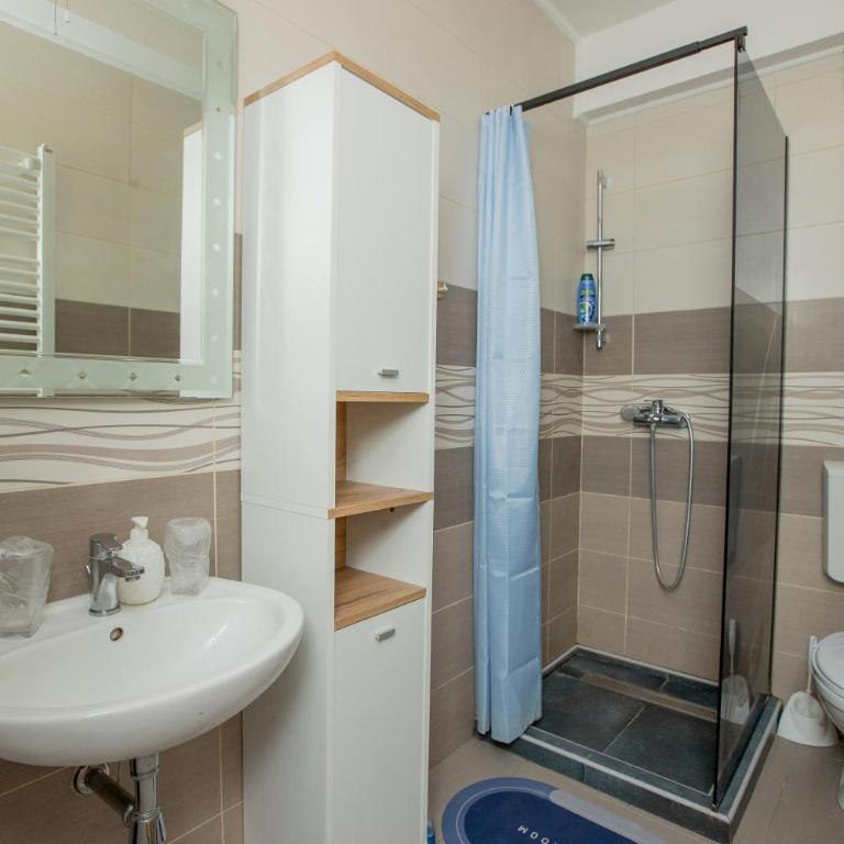 Viva Apartment - Appartement 1 Chambre - 17