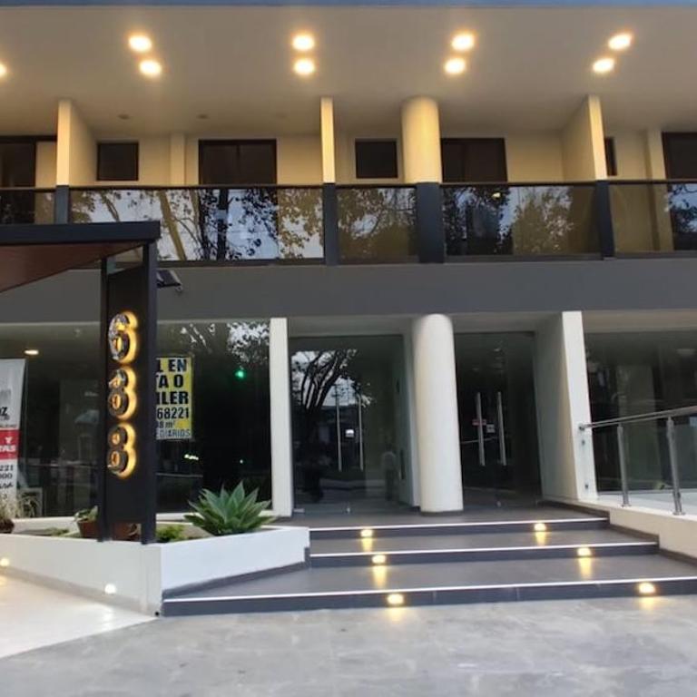 Hermoso monoambiente con balcón vista directa al prado - One-Bedroom Apartment - 6