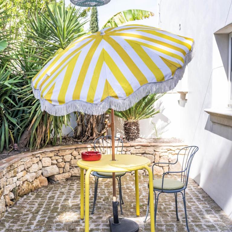 Domaine Secret d'Uzès & Spa - Avec piscine chauffée - Appartement 2 Chambres avec Balcon et Terrasse - 17